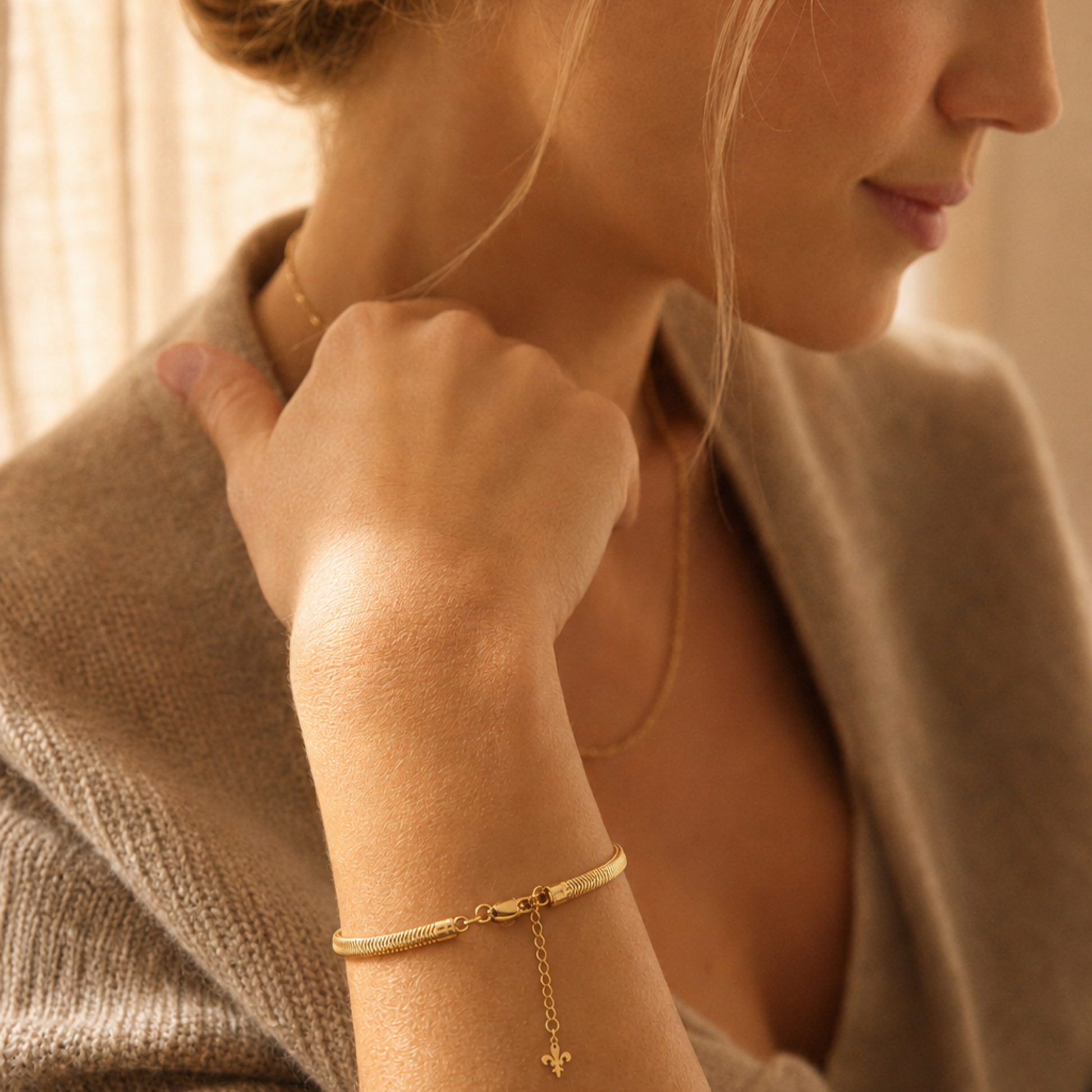 Laurène  Herringbone Bracelet