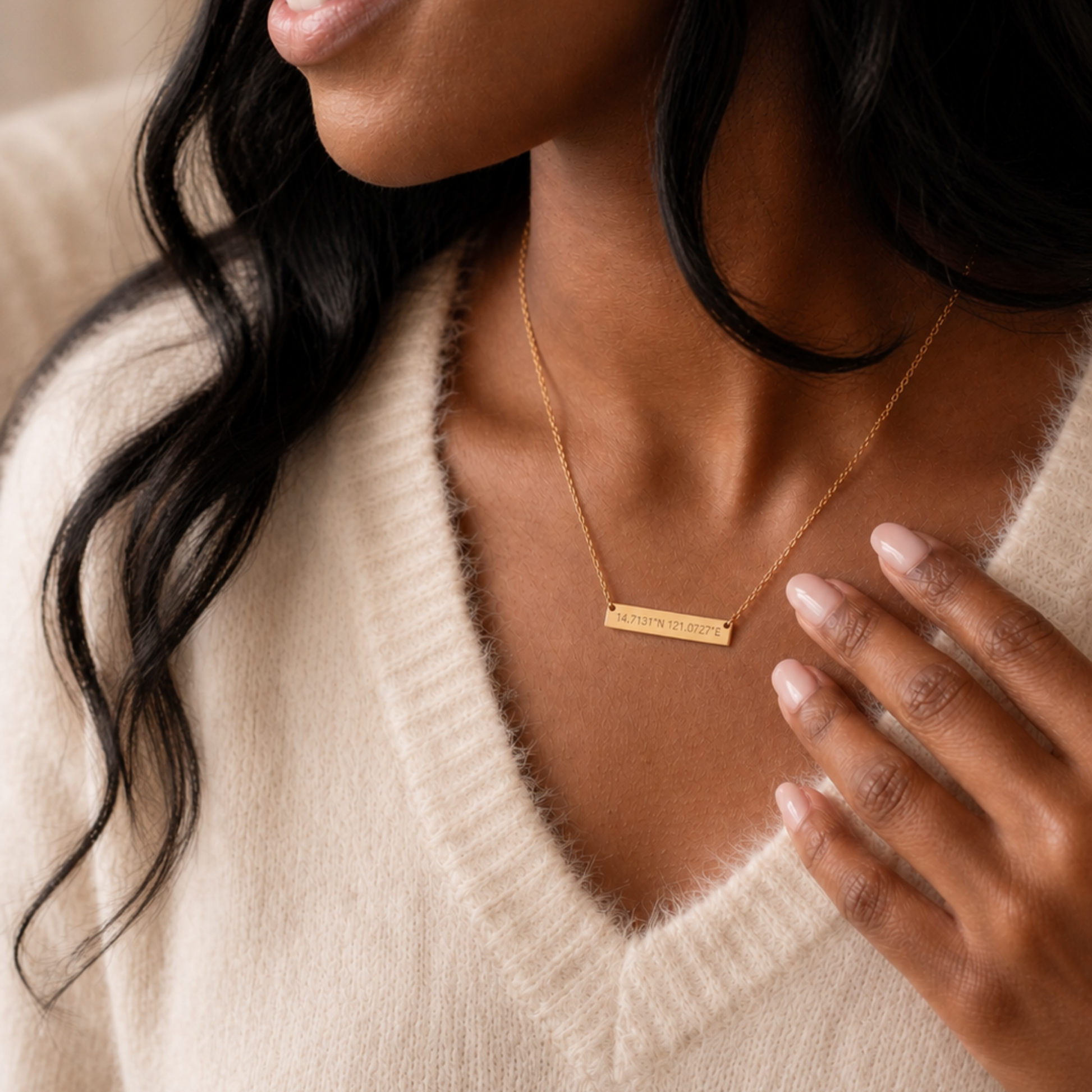 Vivienne Bar Necklace