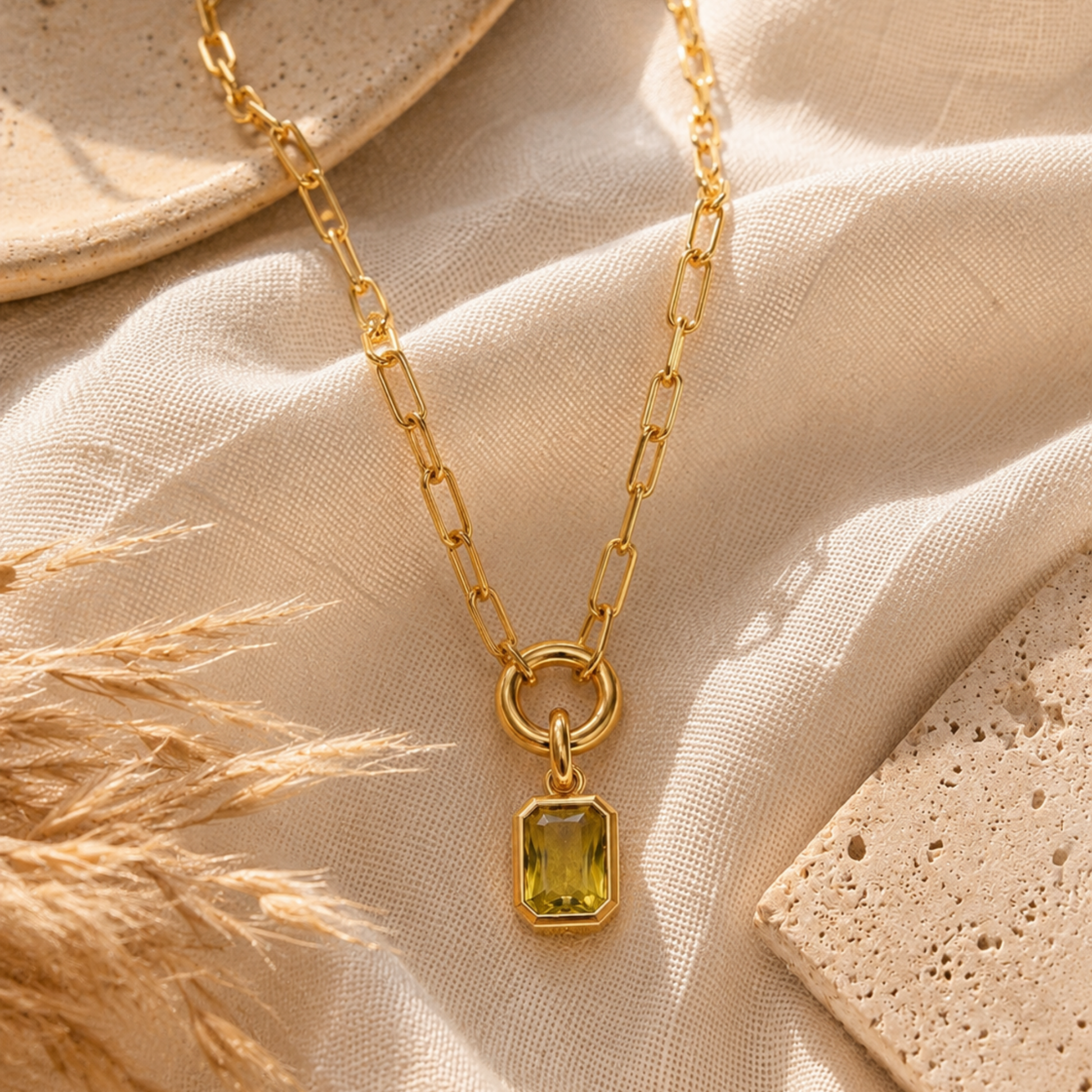 Tresor Un Necklace