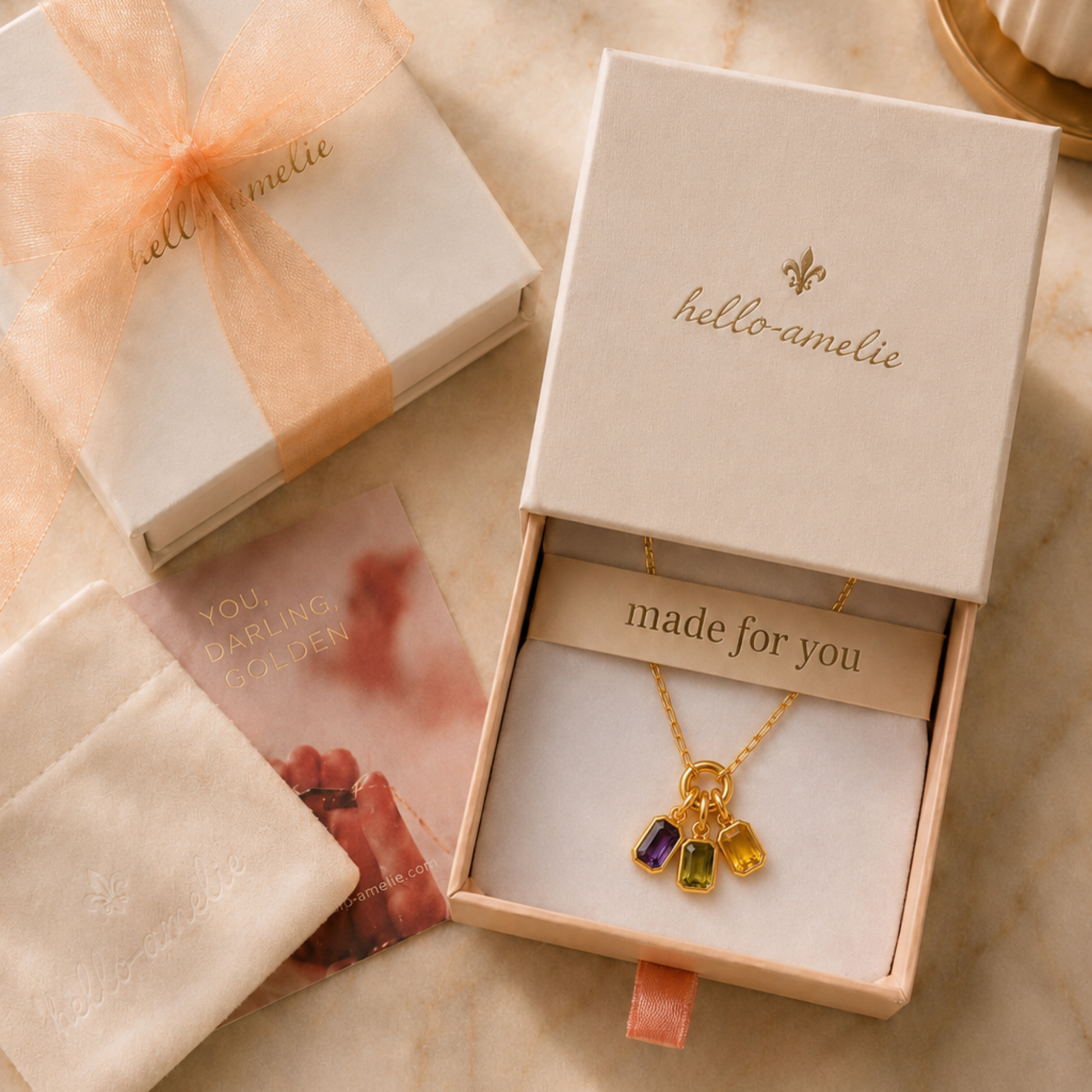 Tresor Trois Necklace