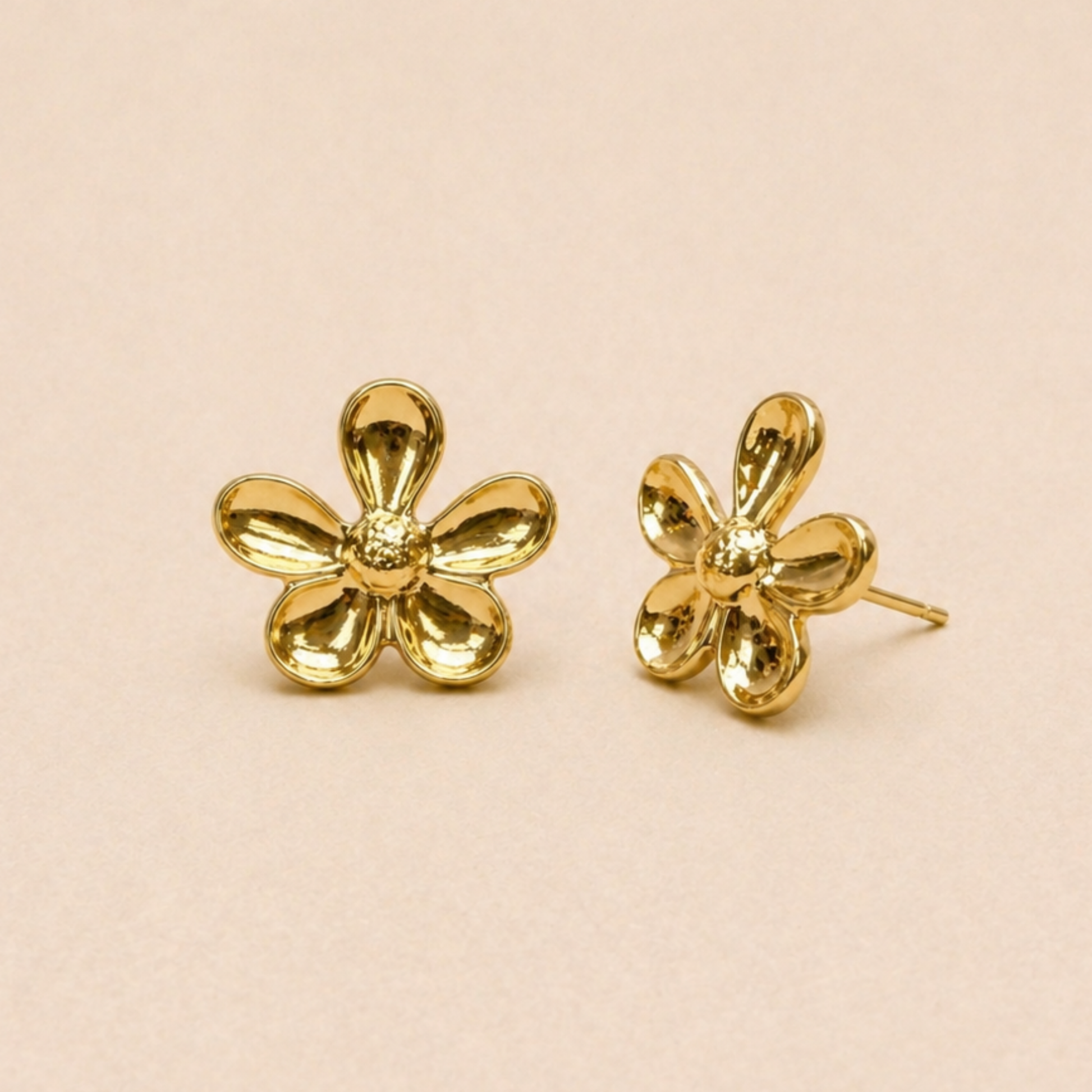 Flore Stud Earrings
