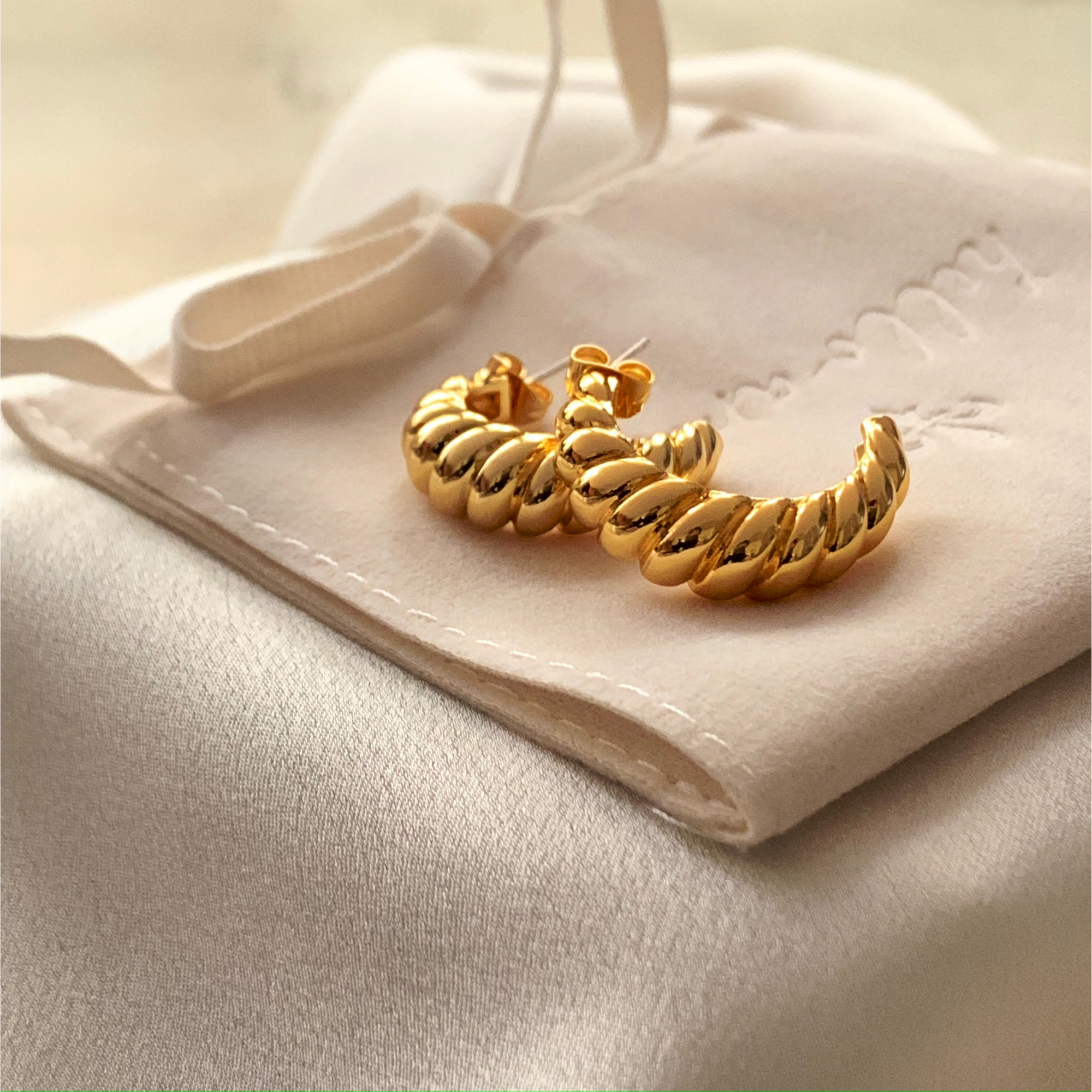 Chunky Croissant Semi Hoops